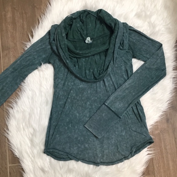 Free People - We The Free Cosmo Cowl Top, Size M - Picture 3 of 6